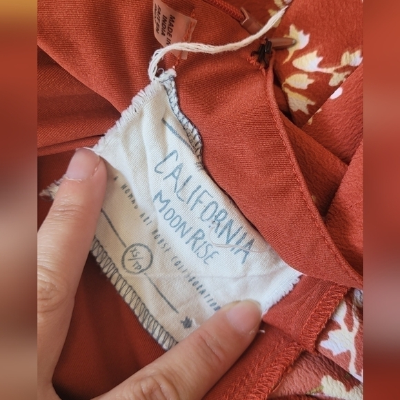 California Moonrise maxi dress xs red floral - Picture 10 of 10